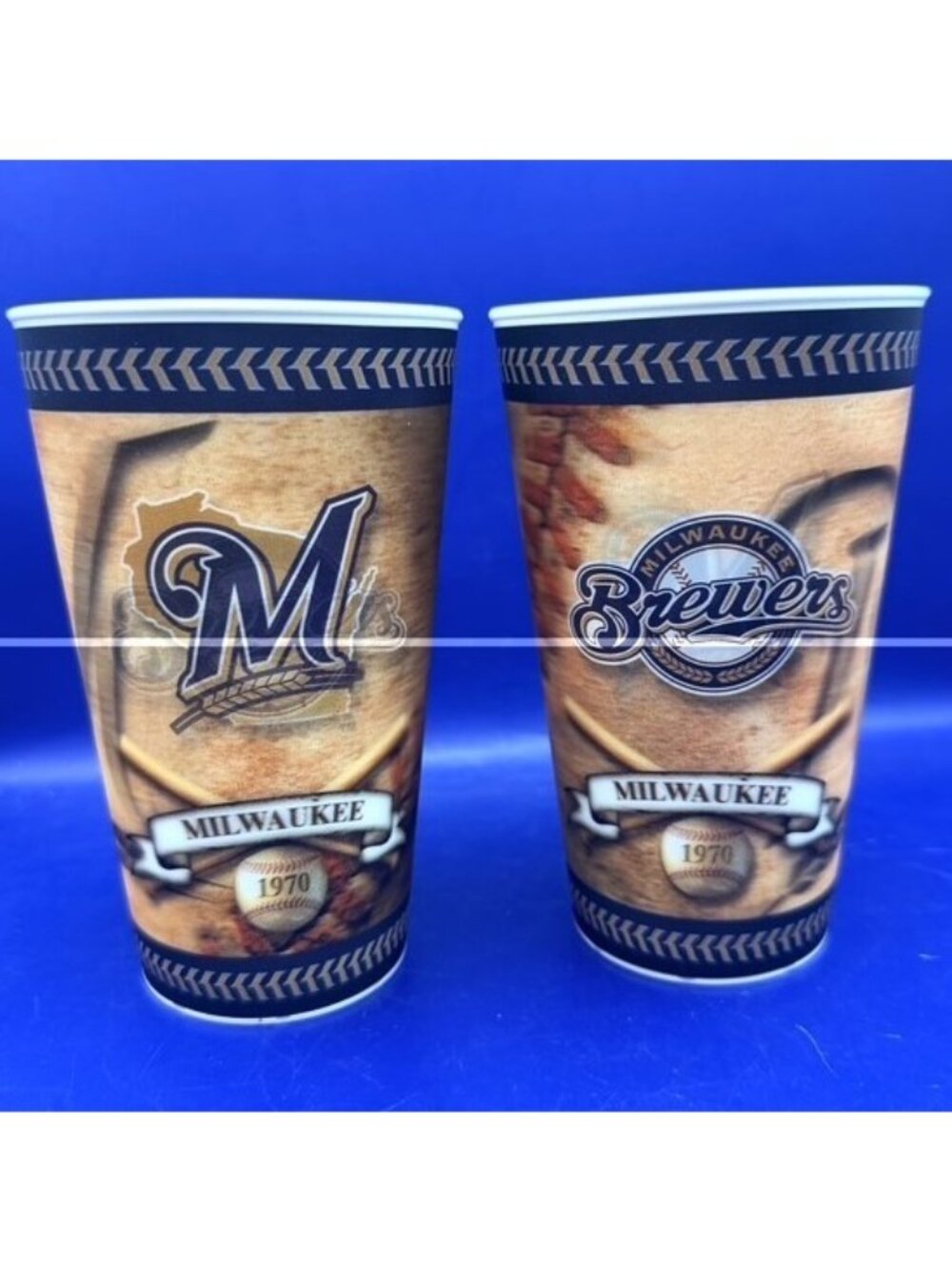 Milwaukee Brewers Spirit Cups 22oz Plastic MLB Baseball Capitol USA Set of 2
